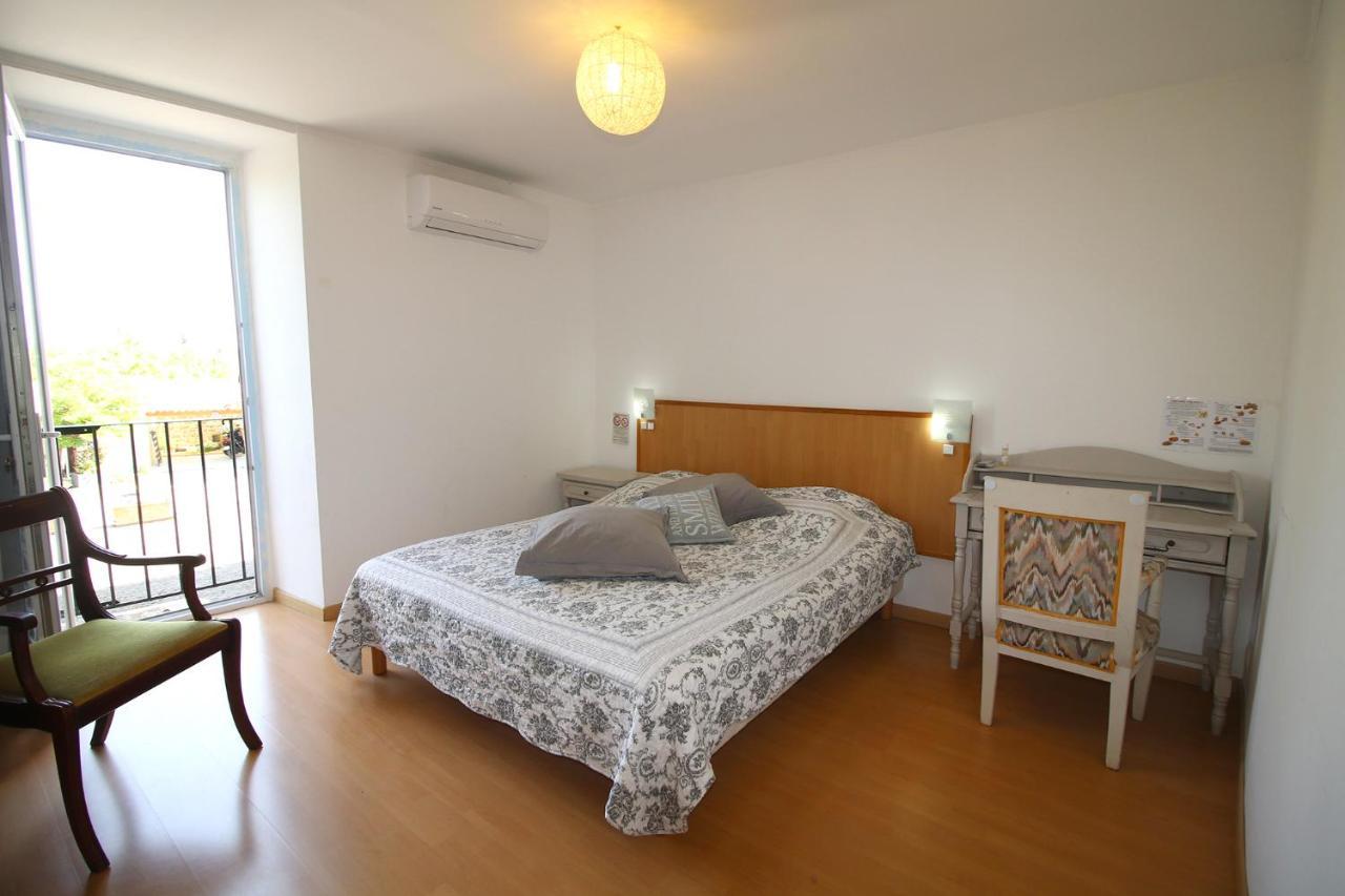 Auberge De La Couronne Lablachere Екстер'єр фото